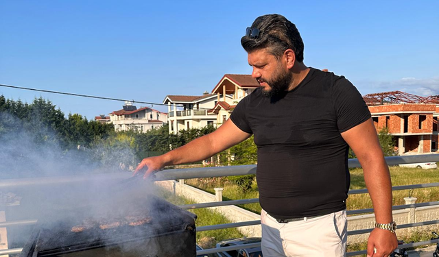 “AKÇAABAT KÖFTESİNİ MENÜYE DAHİL ETMEDİ”