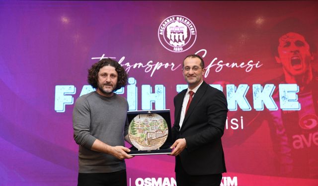 "FATİH TEKKE AKÇAABAT'TA FUTBOLSEVERLERLE BULUŞTU"