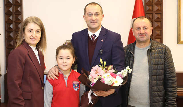 "MİNİK ZİYARETÇİLER BELEDİYECİLİĞİ YERİNDE ÖĞRENDİ"