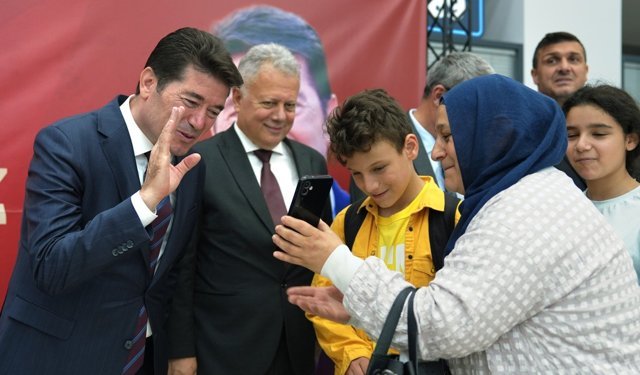 "ORTAHİSAR BELEDİYESİ’NDEKİ BAYRAMLAŞMAYA YOĞUN İLGİ"