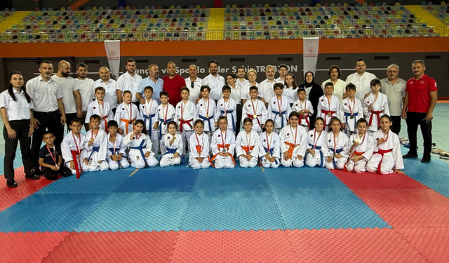 “KARATE ŞAMPİYONASI SEÇMELERİ TAMAMLANDI”