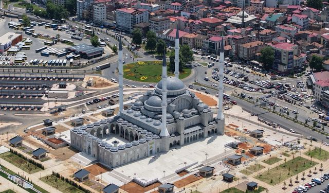 “HANİFE HATUN CAMİİ VE KÜLLİYESİ 11 TEMMUZ’DA AÇILIYOR”