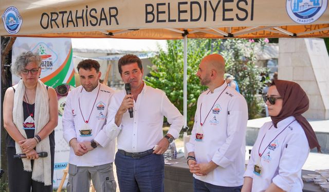"YÖRESEL LEZZETLER AKOLUK KÖY PAZARI’NDA BULUŞTU"