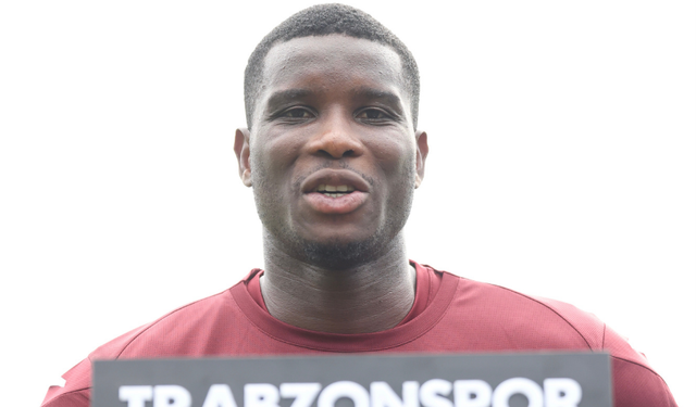 "FUTBOLCUMUZ PAUL ONUACHU BASIN TOPLANTISI DÜZENLEDİ"