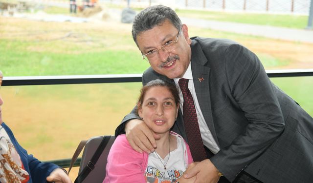 "BAŞKAN GENÇ ÖZEL ANNELERE KATKI SAĞLAMAK EN BÜYÜK PROJEDİR"