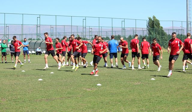 "SEBAT GENÇLİKSPOR'UN ERZURUM KAMPI SÜRÜYOR"
