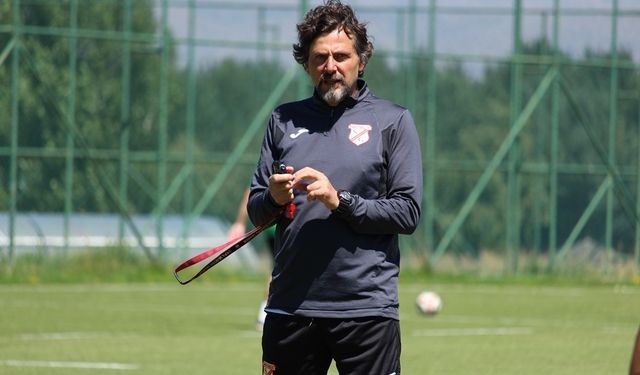 “TEKNİK DİREKTÖR TURGAY KARSLI, ERZURUM’DA AÇIKLAMALARDA BULUNDU”