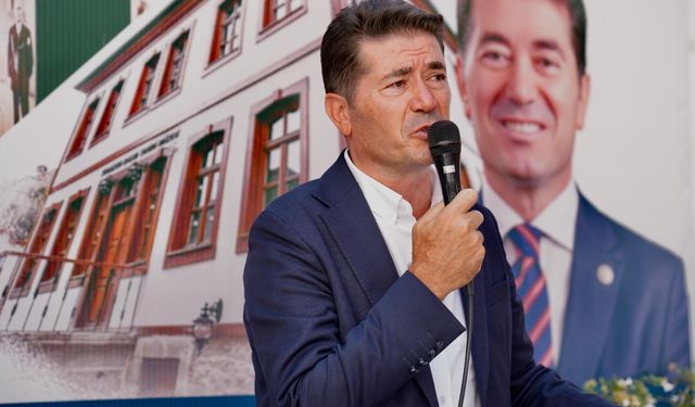 "BAŞKAN KAYA, ‘ZAFERİN TUVALDEKİ RENKLERİ’ RESİM SERGİSİNİN AÇILIŞINA KATILDI"
