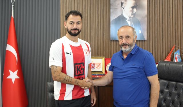 “RAHMİ SALİH İLE SÖZLEŞME İMZALANDI”