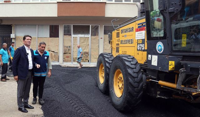 “ORTAHİSAR’DA ASFALT SEFERBERLİĞİ SÜRÜYOR”