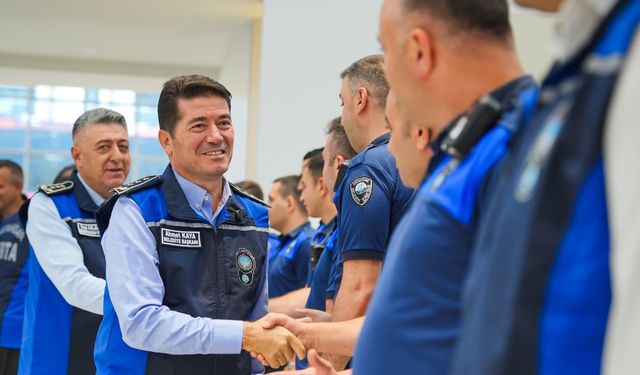 "BAŞKAN KAYA, ZABITA HAFTASINI PERSONELİYLE KUTLADI"
