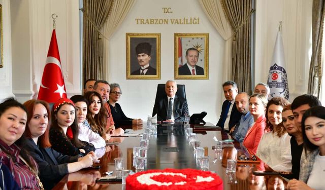 "VALİ AZİZ YILDIRIM, ORTA ASYA’DAN GELEN TURİZM ACENTELERİNİ KABUL ETTİ"