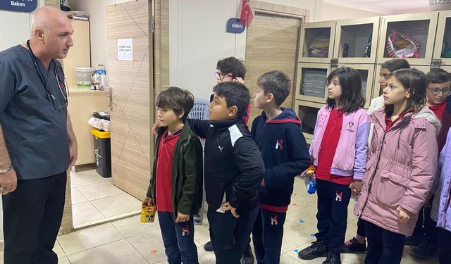 "ORTAHİSAR BELEDİYESİ, ÇOCUKLARA HAYVAN SEVGİSİ AŞILIYOR"