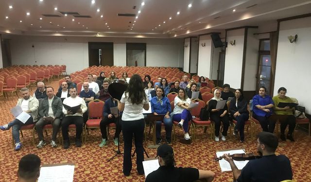 "AKÇAABAT BELEDİYESİ KONSER HAZIRLIKLARINA DEVAM EDİYOR"