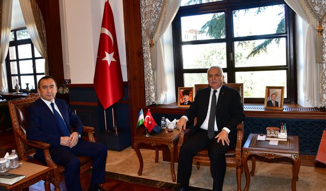 "VALİ YILDIRIM, ÖZBEKİSTAN CUMHURİYETİ ANKARA BÜYÜKELÇİSİ KHAYDAROV İLE BİR ARAYA GELDİ"