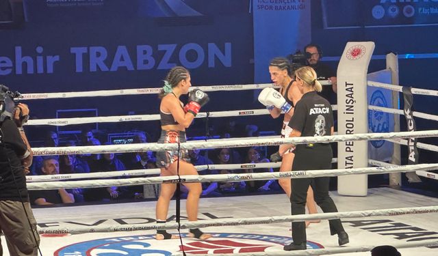 "EFSANE ANTRENÖR DURMUŞOĞLU ANISINA UNUTULMAZ GECE"