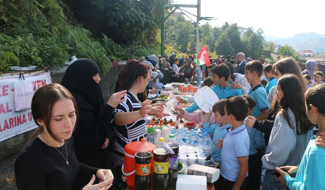 "GAZZE’YE YARDIM İÇİN OF’TAKİ TÜM OKULLARDA KERMES SEFERBERLİĞİ"