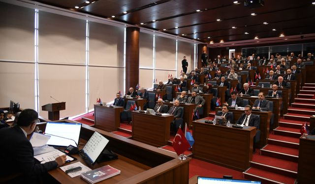 "BÜYÜKŞEHİR 2026 YILI GELİR TARİFESİ OY BİRLİĞİYLE KABUL EDİLDİ"