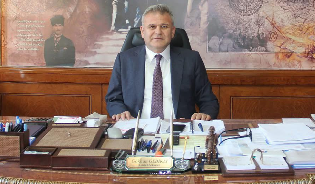 "GÖKHAN GEDİKLİ MİLLETLERİ KURTARACAK OLANLAR YALNIZ VE ANCAK ÖĞRETMENLERDİR”