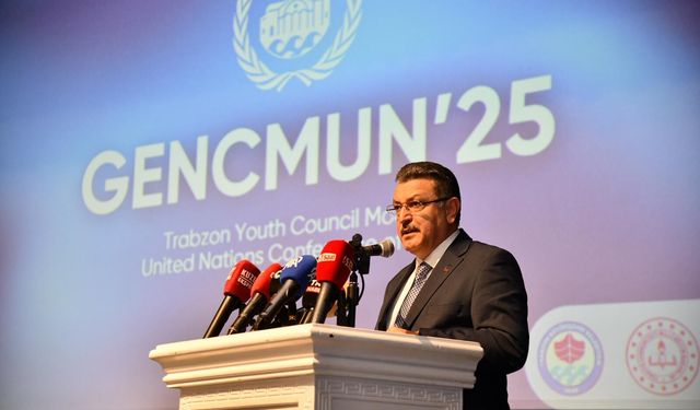 "BAŞKAN GENÇ ÜLKESİNE SAHİP ÇIKAN BİR GENÇLİK VAR”