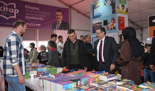 "TRABZON’DA KİTAP ŞÖLENİ BAŞLIYOR"