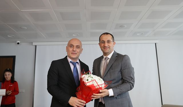 "BAŞKAN EKİM, İBRAHİM ERDEMOĞLU SPOR LİSESİ ÖĞRENCİLERİYLE KARİYER GÜNLERİ KAPSAMINDA BULUŞTU"