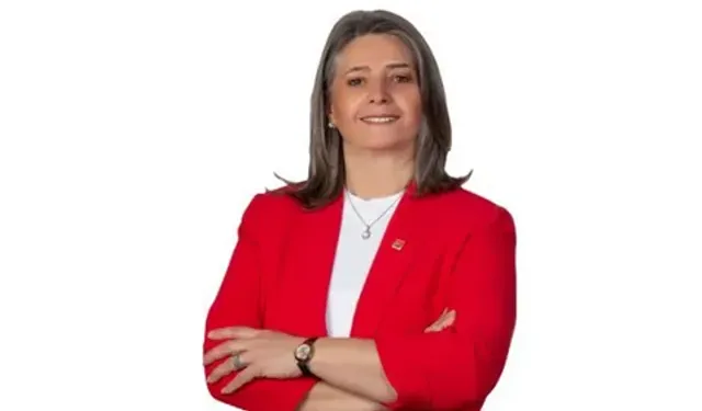 "CHP TRABZON MİLLETVEKİLİ SİBEL SUİÇMEZ’DEN ARAKLI’DAKİ ÇÖP TESİSİNDE İŞ BIRAKMA EYLEMİNDE SERT TEPKİ"