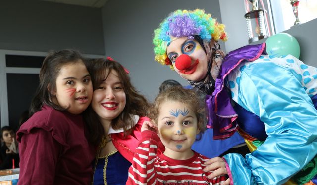 "AKÇAABAT’TA 3 ARALIK DÜNYA ENGELLİLER GÜNÜ ETKİNLİĞİ DÜZENLENDİ"