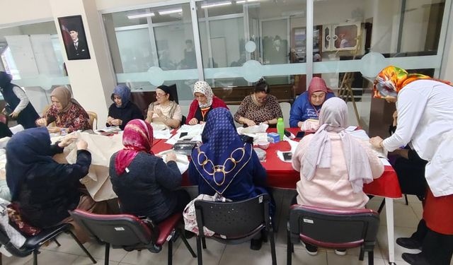 "BÜYÜKŞEHİR BİN 811 KURSİYERE ÜCRETSİZ EĞİTİM VERİYOR"