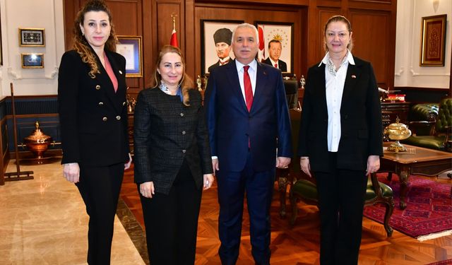 "VALİ YILDIRIM, KKTC HEYETİNİ KABUL ETTİ"