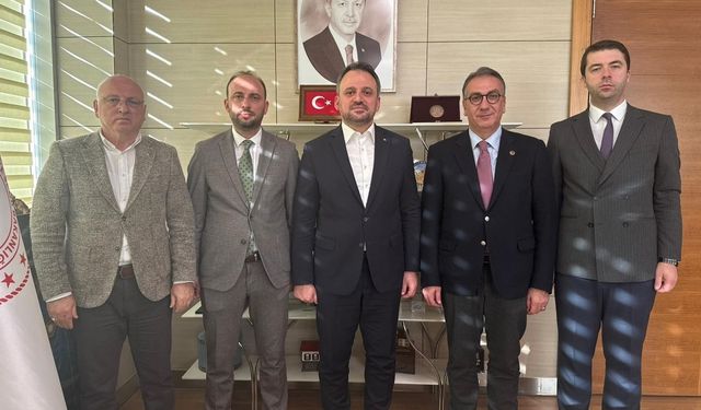 "SÜRMENE BELEDİYE BAŞKANI BÜYÜKŞEHİR BELEDİYE BAŞKANI İLE BAŞKENT'TE ÇIKARMA YAPTI"