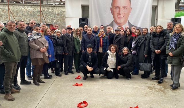 "CHP  MİLLETVEKİLİ SİBEL SUİÇMEZ, MEHMET MURAT ÇALIK İÇİN MAÇKA’DA DÜZENLENEN YAŞAM HAKKI YÜRÜYÜŞÜNE KATILDI"