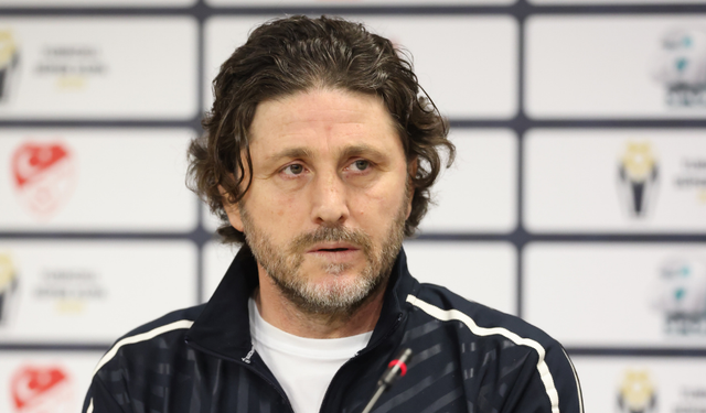 "TEKNİK DİREKTÖR FATİH TEKKE VE KAPTAN ANTHONY NWAKAEME BASIN TOPLANTISI DÜZENLEDİ"