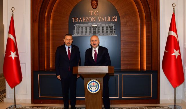 "KARAİSMAİLOĞLU’NDAN VALİ ŞAHİN’E HAYIRLI OLSUN ZİYARETİ"