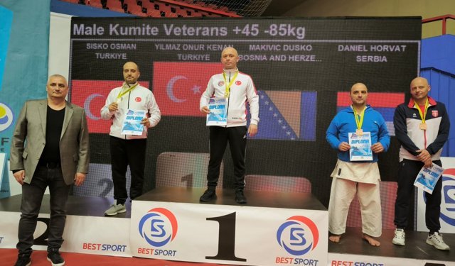 "OSMAN ŞİŞKO BALKAN ŞAMPİYONASI’NDA GÜMÜŞ MADALYA KAZANDI"