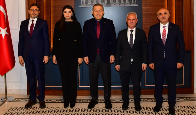 "YEREL EYLEM GRUBU ŞALPAZARI YEG’DEN VALİ ŞAHİN’E ZİYARET"