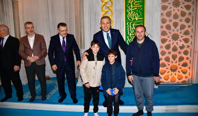 "VALİ TAHİR ŞAHİN, BERAT KANDİLİ PROGRAMINA KATILDI"