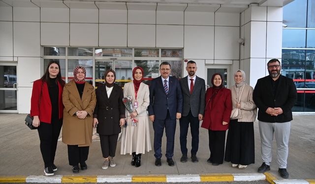 "BAŞKAN GENÇ’TEN SAĞLIK ÇALIŞANLARINA TIP BAYRAMI ZİYARETİ"
