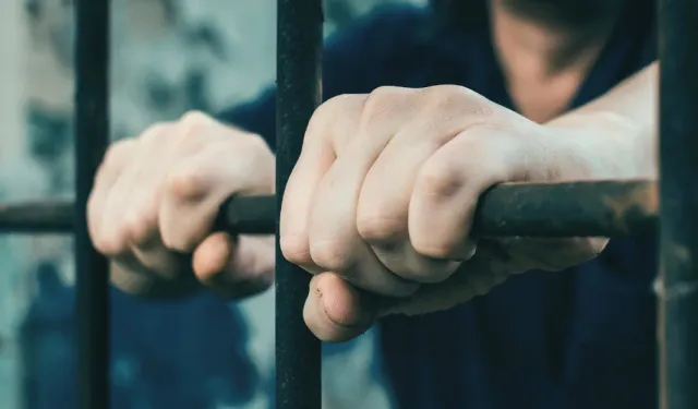 "HÜKÜMLÜLERE RAMAZAN BAYRAMI'NDA AÇIK GÖRÜŞ İZNİ"