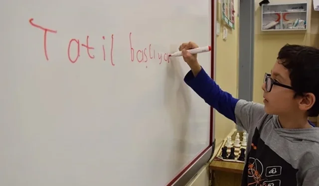 "18 MİLYON ÖĞRENCİ İÇİN ARA TATİL BUGÜN BAŞLIYOR"