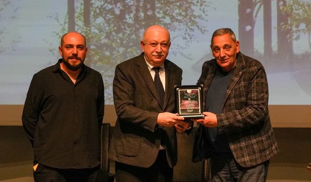 "TİYATRO FESTİVALİ YOĞUN İLGİYLE DEVAM EDİYOR"