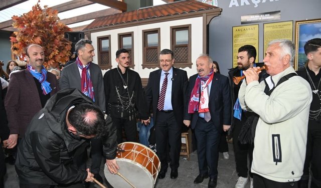"BAŞKAN GENÇ'TEN TRABZON TANITIM GÜNLERİ TEŞEKKÜRÜ"