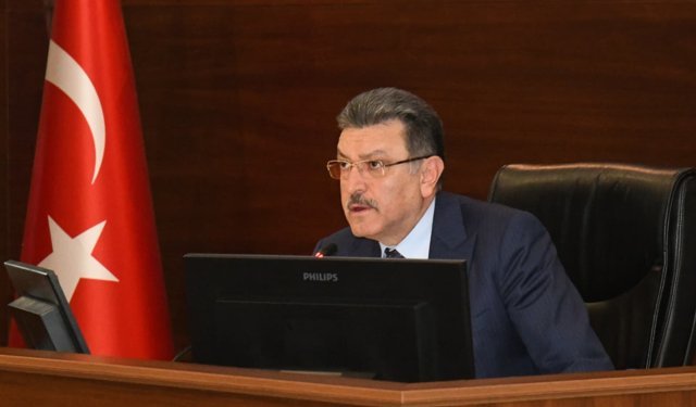 "BÜYÜKŞEHİR’İN 2025 YILI FAALİYET RAPORU YETERLİ BULUNDU"