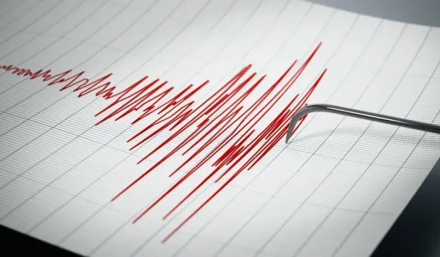 "AĞRI'DA 4.3 BÜYÜKLÜĞÜNDE DEPREM OLDU"