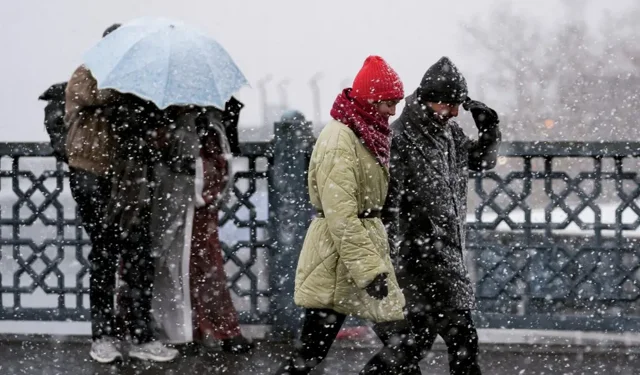 "SICAKLIKLAR 10 DERECE BİRDEN DÜŞECEK MAYIS'TA KAR BEKLENİYOR"