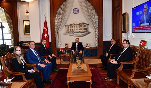 "MACARİSTAN HEYETİ TRABZON VALİSİNİ ZİYARET ETTİ"