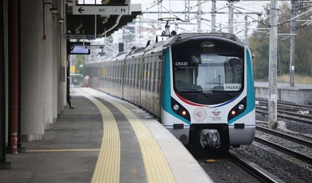 "MARMARAY’DA GECE SEFERLERİ 7 GÜNE ÇIKIYOR"