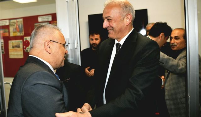 BAŞKAN YARDIMCISI ÖZÇİLİNGİR, MUHTARLARLA BAYRAMLAŞTI