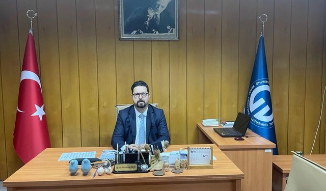 KTÜ GÜZEL SANATLAR BÖLÜM BAŞKANI DERÇİN’DEN KÜLTÜR YOLU FESTİVALİ PROGRAMINA ELEŞTİRİ