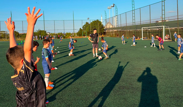 461 Çocuk Yazı Sporla Geçirdi